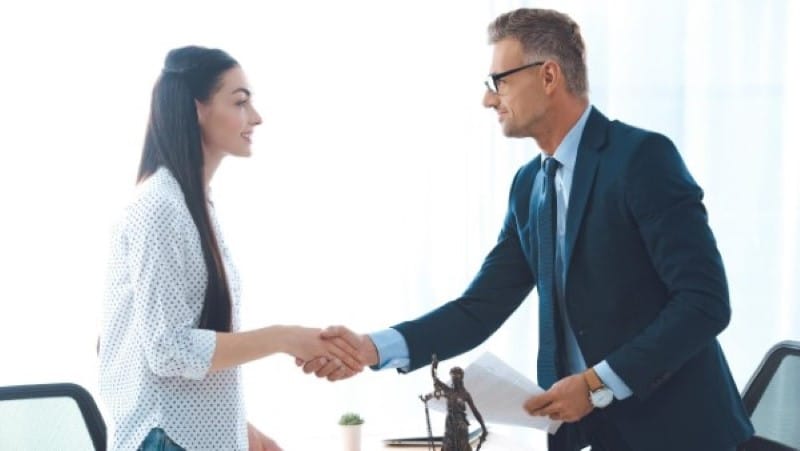 עורך דין דיני עבודה פיטורים